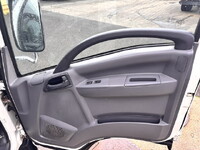 いすゞエルフアルミバン小型（2t・3t）[写真32]