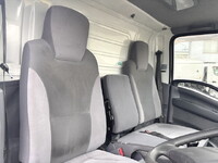 いすゞエルフアルミバン小型（2t・3t）[写真36]