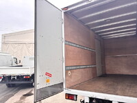 いすゞエルフアルミバン小型（2t・3t）[写真09]