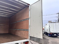 いすゞエルフアルミバン小型（2t・3t）[写真10]