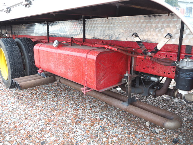 三菱ふそうキャンターアルミブロック小型（2t・3t）[写真10]
