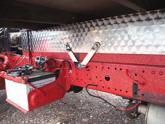 三菱ふそうキャンターアルミブロック小型（2t・3t）[写真21]