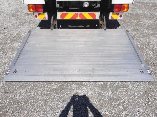 日野レンジャーアルミバン中型（4t）[写真12]