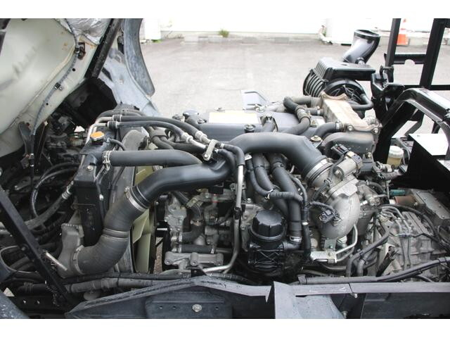 いすゞフォワードコンテナ専用車中型（4t）[写真15]