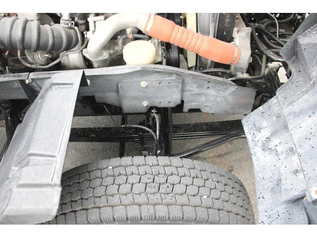 いすゞフォワードコンテナ専用車中型（4t）[写真17]