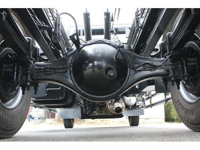 いすゞフォワードコンテナ専用車中型（4t）[写真27]