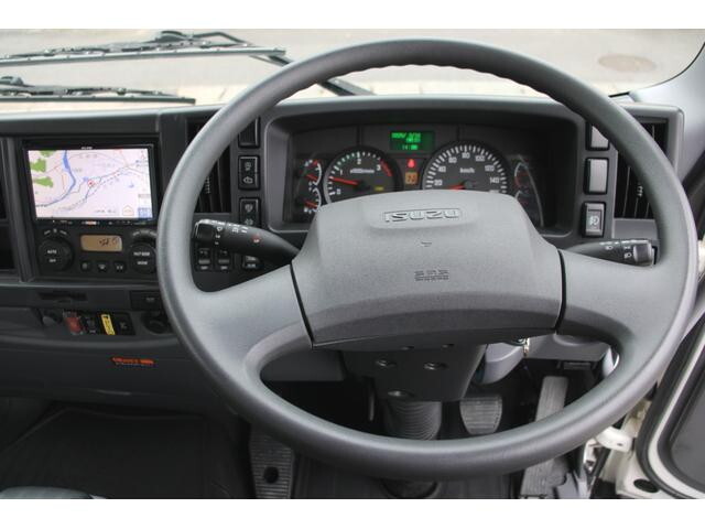 いすゞフォワードコンテナ専用車中型（4t）[写真34]