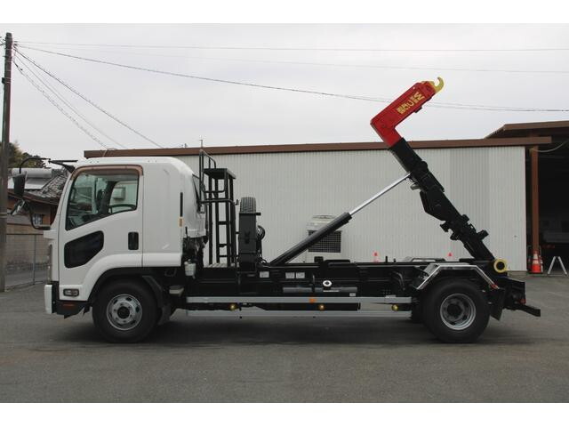 いすゞフォワードコンテナ専用車中型（4t）[写真05]