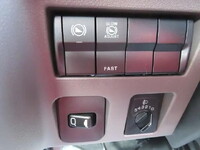 三菱ふそうキャンタークレーン4段小型（2t・3t）[写真15]