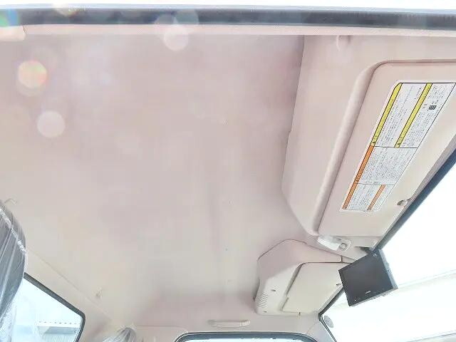 三菱ふそうキャンタークレーン4段小型（2t・3t）[写真17]