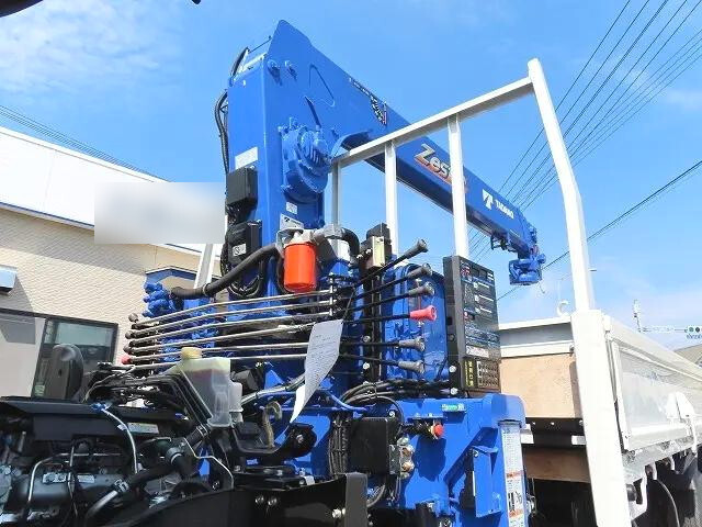 三菱ふそうキャンタークレーン4段小型（2t・3t）[写真23]