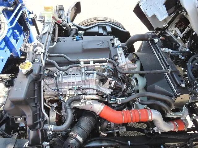 三菱ふそうキャンタークレーン4段小型（2t・3t）[写真32]