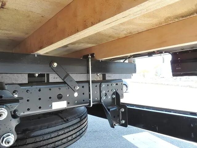 三菱ふそうキャンタークレーン4段小型（2t・3t）[写真34]