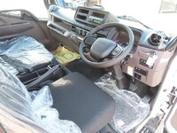 三菱ふそうキャンタークレーン4段小型（2t・3t）[写真10]