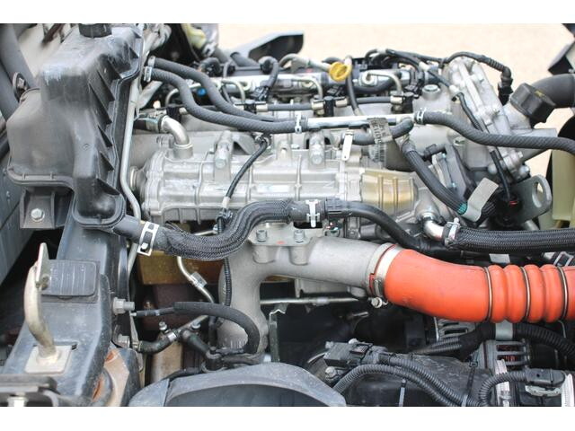 三菱ふそうキャンター冷凍車（冷蔵車）小型（2t・3t）[写真10]