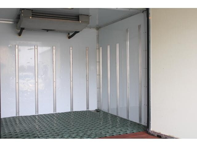 三菱ふそうキャンター冷凍車（冷蔵車）小型（2t・3t）[写真16]