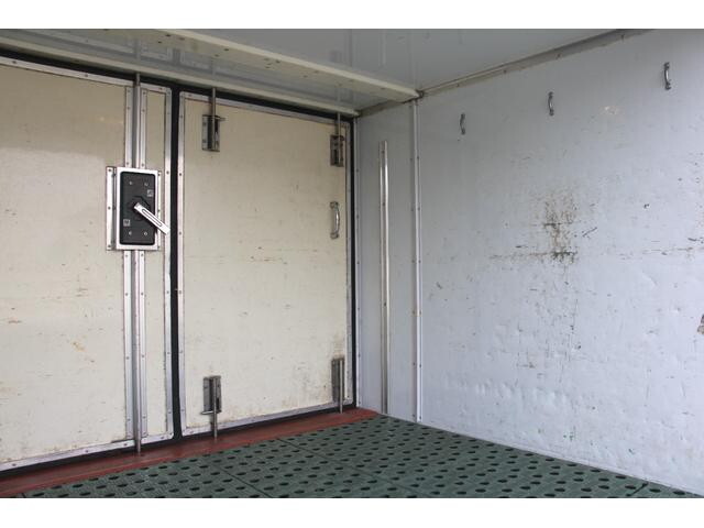 三菱ふそうキャンター冷凍車（冷蔵車）小型（2t・3t）[写真19]