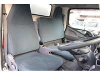 三菱ふそうキャンター冷凍車（冷蔵車）小型（2t・3t）[写真37]