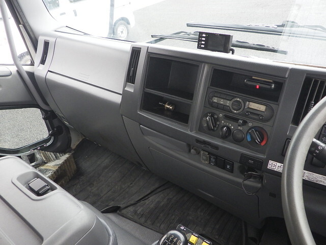 いすゞフォワードダンプ中型（4t）[写真10]