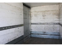 いすゞエルフアルミバン小型（2t・3t）[写真15]