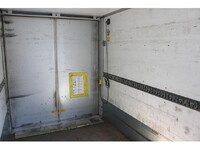 いすゞエルフアルミバン小型（2t・3t）[写真16]