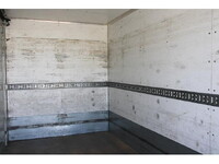 いすゞエルフアルミバン小型（2t・3t）[写真17]