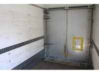 いすゞエルフアルミバン小型（2t・3t）[写真19]