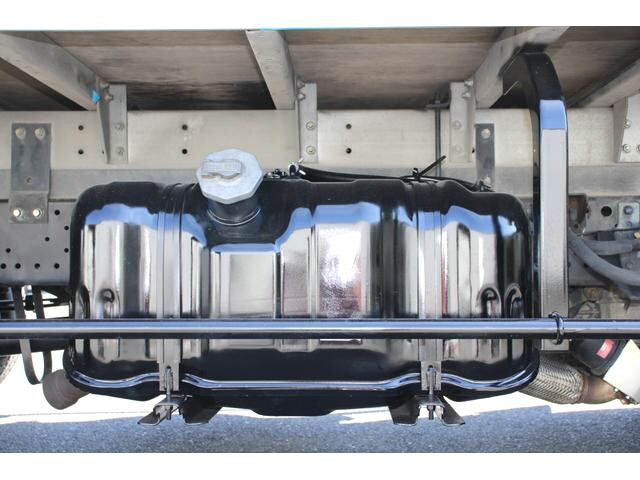 いすゞエルフアルミバン小型（2t・3t）[写真28]