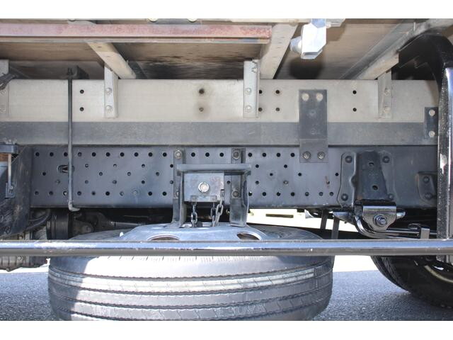 いすゞエルフアルミバン小型（2t・3t）[写真29]