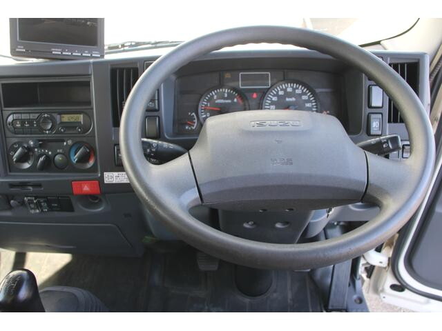 いすゞエルフアルミバン小型（2t・3t）[写真31]