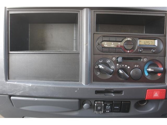 いすゞエルフアルミバン小型（2t・3t）[写真34]