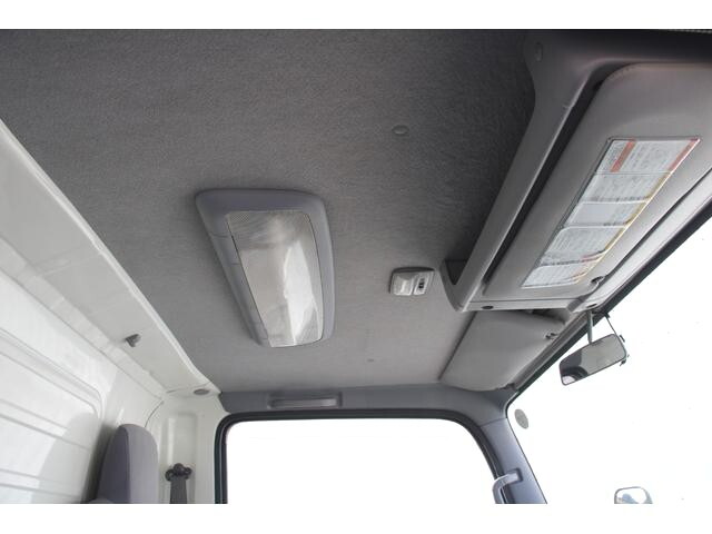 いすゞエルフアルミバン小型（2t・3t）[写真39]