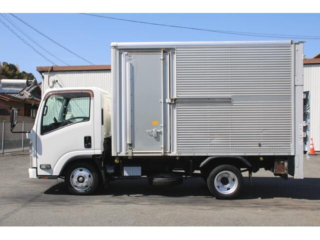 いすゞエルフアルミバン小型（2t・3t）[写真04]