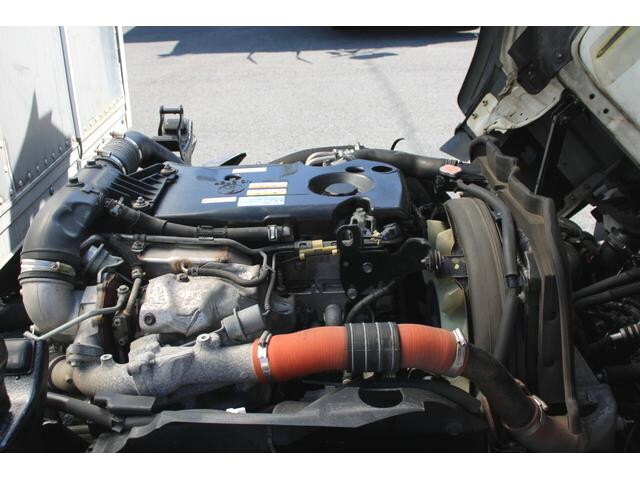 いすゞエルフアルミバン小型（2t・3t）[写真08]