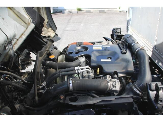 いすゞエルフアルミバン小型（2t・3t）[写真09]