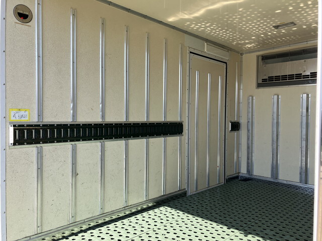 三菱ふそうキャンター冷凍車（冷蔵車）小型（2t・3t）[写真14]