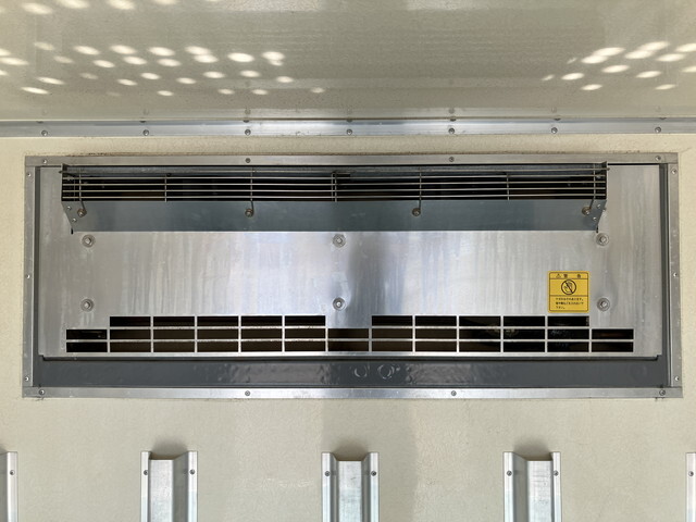 三菱ふそうキャンター冷凍車（冷蔵車）小型（2t・3t）[写真18]