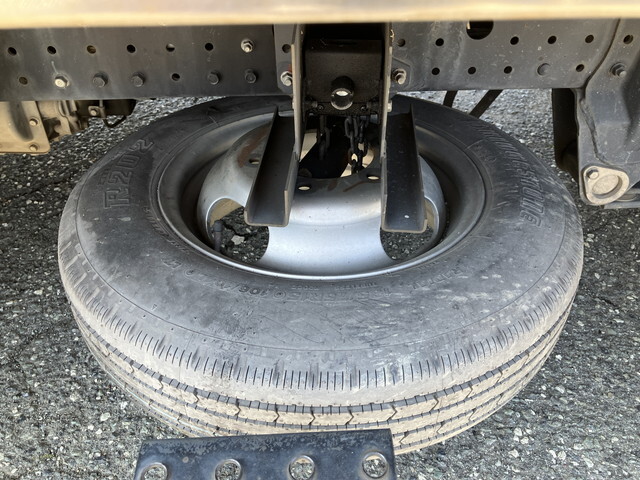 三菱ふそうキャンター冷凍車（冷蔵車）小型（2t・3t）[写真22]