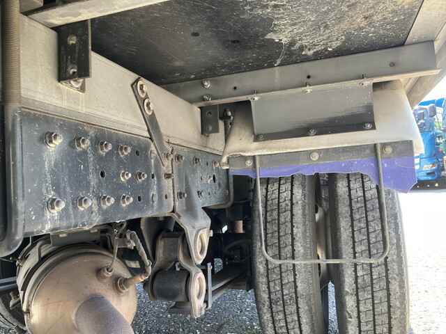 三菱ふそうキャンター冷凍車（冷蔵車）小型（2t・3t）[写真25]