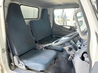 三菱ふそうキャンター冷凍車（冷蔵車）小型（2t・3t）[写真31]