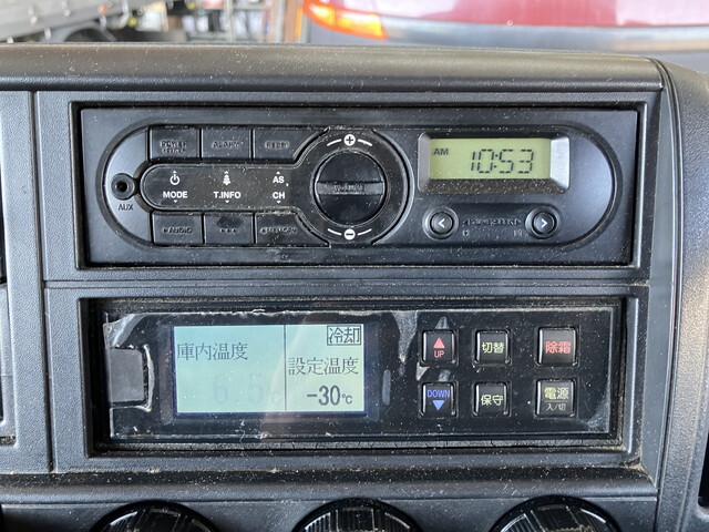 三菱ふそうキャンター冷凍車（冷蔵車）小型（2t・3t）[写真34]