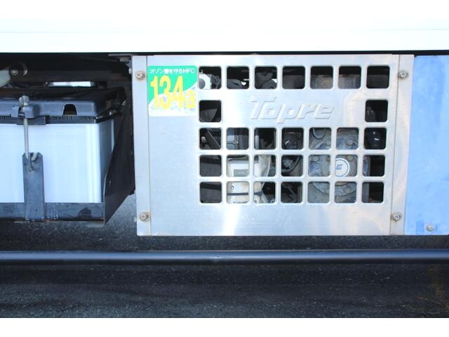 いすゞエルフ冷凍車（冷蔵車）小型（2t・3t）[写真23]