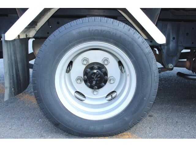 いすゞエルフ冷凍車（冷蔵車）小型（2t・3t）[写真30]