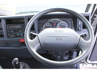 いすゞエルフ冷凍車（冷蔵車）小型（2t・3t）[写真32]