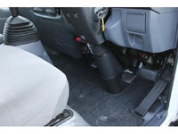 いすゞエルフ冷凍車（冷蔵車）小型（2t・3t）[写真36]