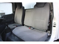 いすゞエルフ冷凍車（冷蔵車）小型（2t・3t）[写真39]