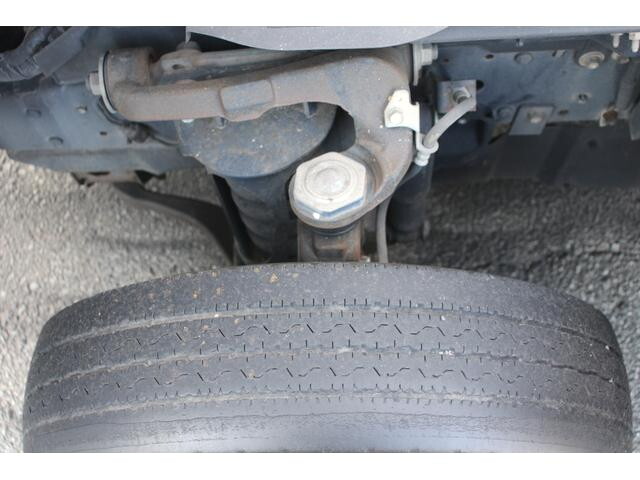 いすゞエルフ冷凍車（冷蔵車）小型（2t・3t）[写真09]