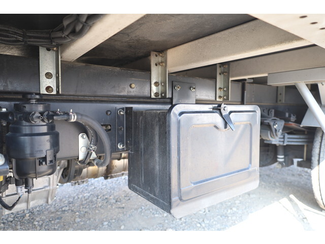 日野デュトロアルミバン小型（2t・3t）[写真17]