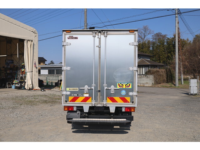 日野デュトロアルミバン小型（2t・3t）[写真02]