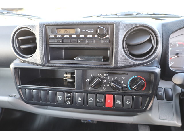 日野デュトロアルミバン小型（2t・3t）[写真22]